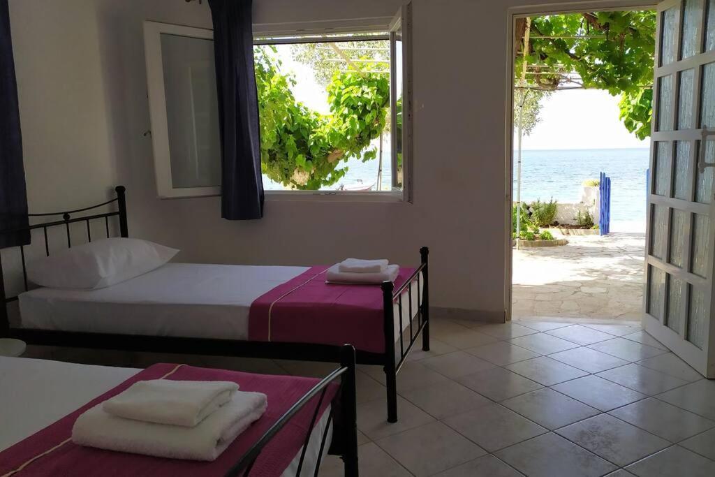 Το Σπίτι Της Μαργαρίτας Στην Παραλία Villa Nea Styra Exterior foto