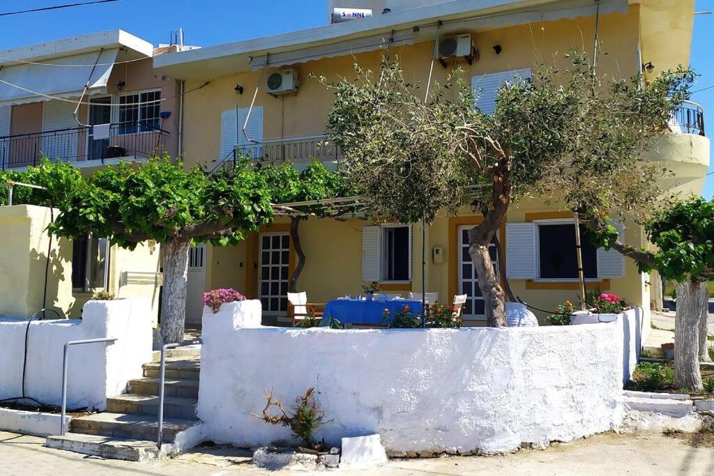 Το Σπίτι Της Μαργαρίτας Στην Παραλία Villa Nea Styra Exterior foto